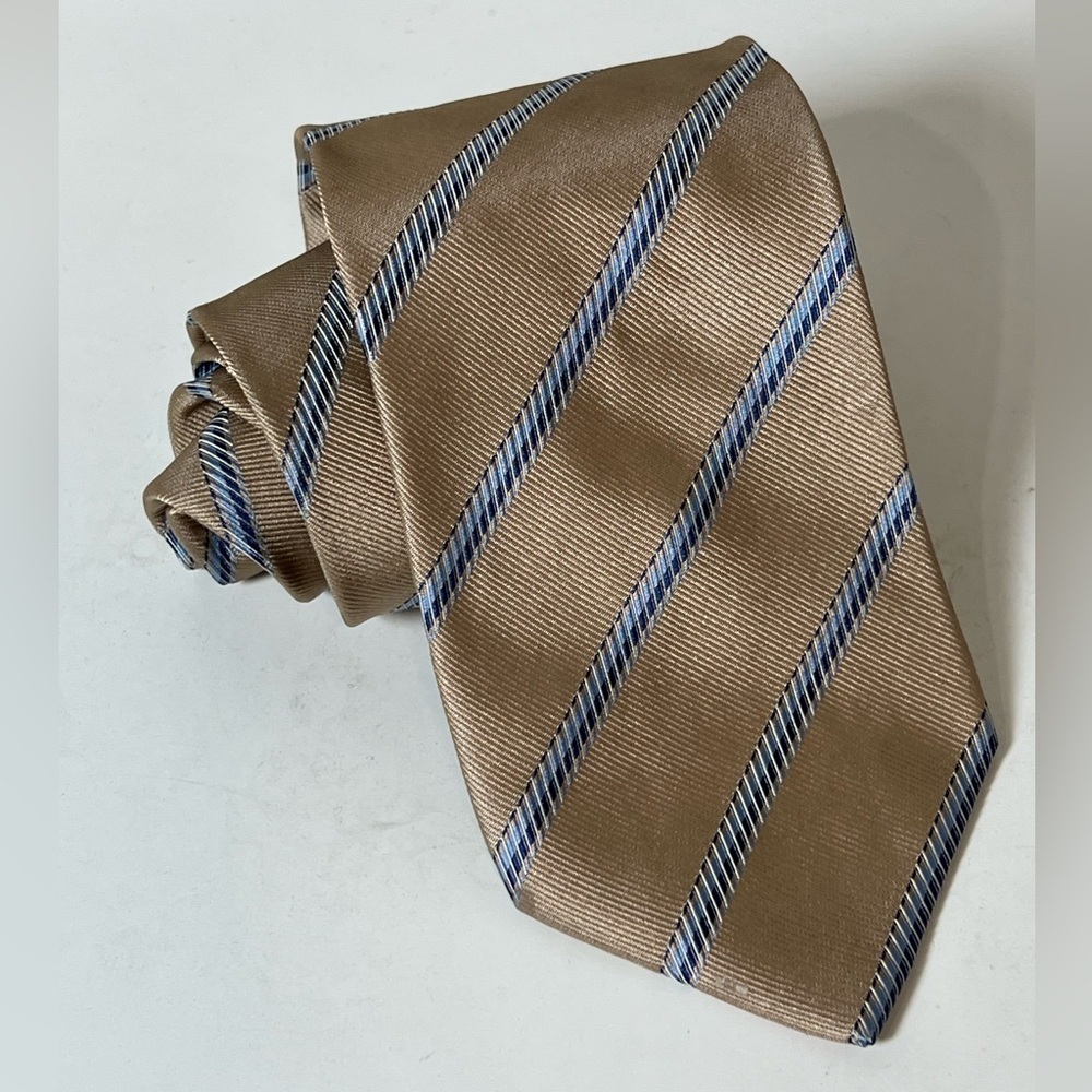 Burberry London 100% Silk Made in Italy Classic Stripe Power Tie Luxury - Picture 2 of 8